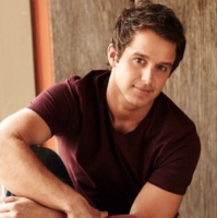 Top những bài hát hay nhất của Easton Corbin