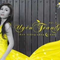 Ánh Trăng Vàng Cô Đơn - Uyên Trang
