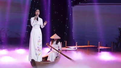 Chuyện Tình Cô Lái Đò Bến Hạ - Phương Anh Bolero