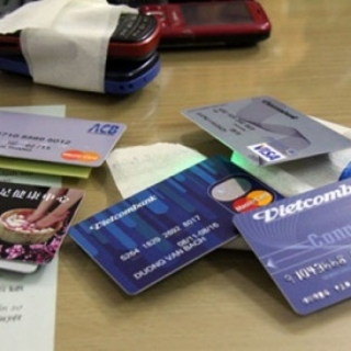 Trước giờ mở cửa - Từ 1/4, tên tài khoản ngân hàng phải đồng nhất với tên trên căn cước
