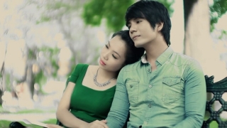 Ba Năm - Gia Ly, Trương Ỹ Vân