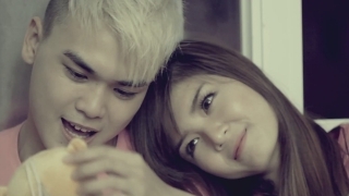 Phải Làm Sao Đây - Louis Quy Anh