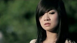 Xin Đừng Bỏ Mặc Em - Ngọc Thúy