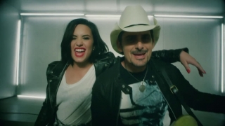 Without A Fight - Demi Lovato, Brad Paisley