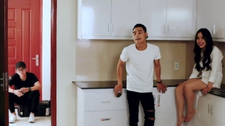 Váy Cưới (Hậu Trường) - Trung Tự