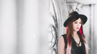 Tìm Đâu - Chung Thương