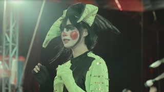 Yêu Anh Em Im Lặng - Song Thư