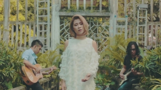 Chuyện Tình Hôm Qua - Hà Nhi