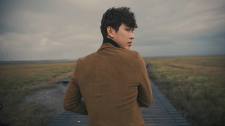 Giấu Đằng Sau - Song Luân