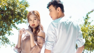 Với Em Anh Là Cả Thế Giới - Hà Thúy Anh