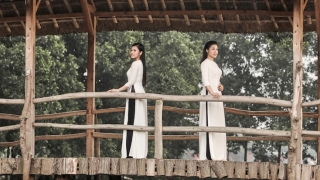 Đừng Quên Câu Dân Ca - Bích Hồng, Thu Hằng