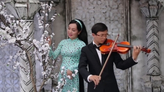 Cánh Bướm Vườn Xuân - Hà Vân