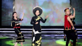 Tây Nguyên Mừng Phật Đản - Bùi Tuyết Mai