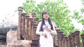 Đừng Nhắc Chuyện Lòng - Lan Hương