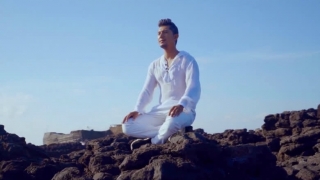 Tĩnh Lặng Ca - Lương Bằng Quang