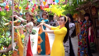 Con Bướm Xuân - Hà Vân