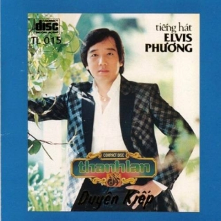 Elvis Phương