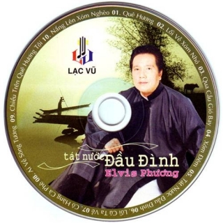 Elvis Phương