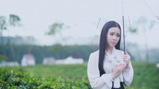 Mưa Lạnh Tàn Canh - Quỳnh Trang