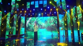 Em Gái Xóm Chài - Hà Vân