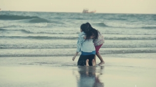 Mẹ Như Biển Cả - Lê Như