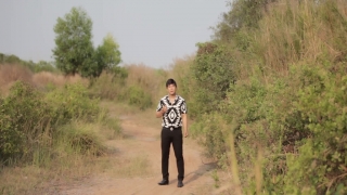 Dấu Chân Kỷ Niệm - Khang Lê