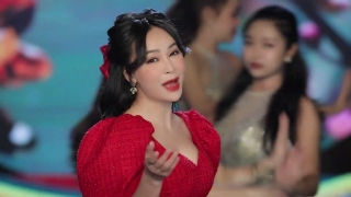 Liên Khúc Mưa Yêu Thương - Trần Mỹ Ngọc