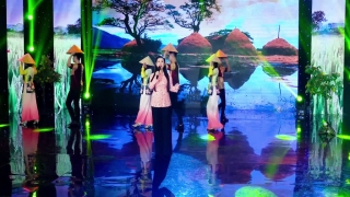 Nhớ Điệu Hò Quê Hương - Dương Hồng Loan