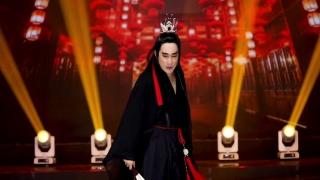 Chuyện Tình Ta Tan Vỡ (Live) - Quang Hà