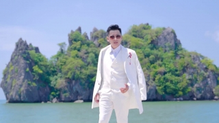 Bay Đi Cánh Chim Biển - Hoàng Minh Viễn