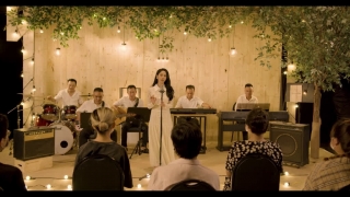 Hoa Sứ Nhà Nàng (Đêm Nhạc Thị Trấn Về Đêm) - Phương Ý (Bolero)