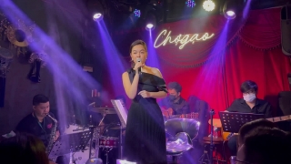 Xa Vắng (Live) - Phạm Quỳnh Anh