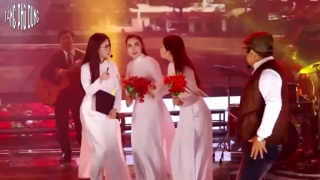 Cô Học Trò Vô Duyên (Lyric) - Sao Mai, Yên Sang