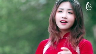 Giữa Mặc Tư Khoa Nghe Câu Hò Nghệ Tĩnh - Khánh An