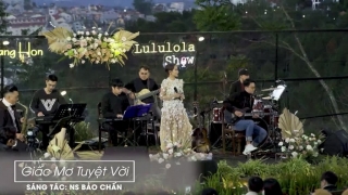 Giấc Mơ Tuyệt Vời (Live Version) - Uyên Linh