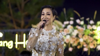 Ta Chẳng Còn Ai (Live Version) - Uyên Linh