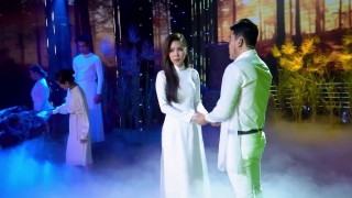 Đồi Thông Hai Mộ - Khánh Bình, Lan Vy