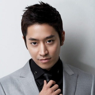 Eric Mun (Shinhwa)