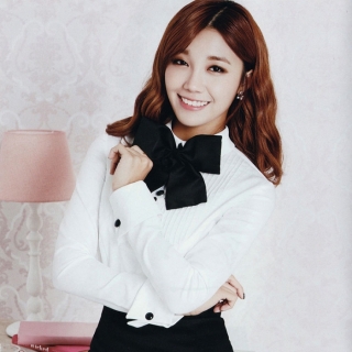 Eun Ji (Apink)