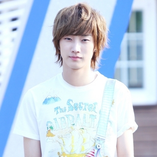 Jin Young (B1A4)