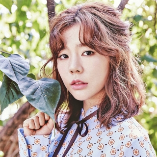 Sunny (SNSD)