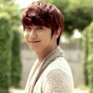 Heo Young Saeng
