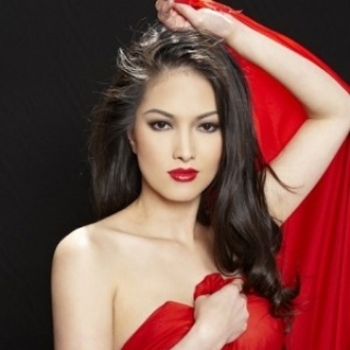 Hồ Hoàng Yến
